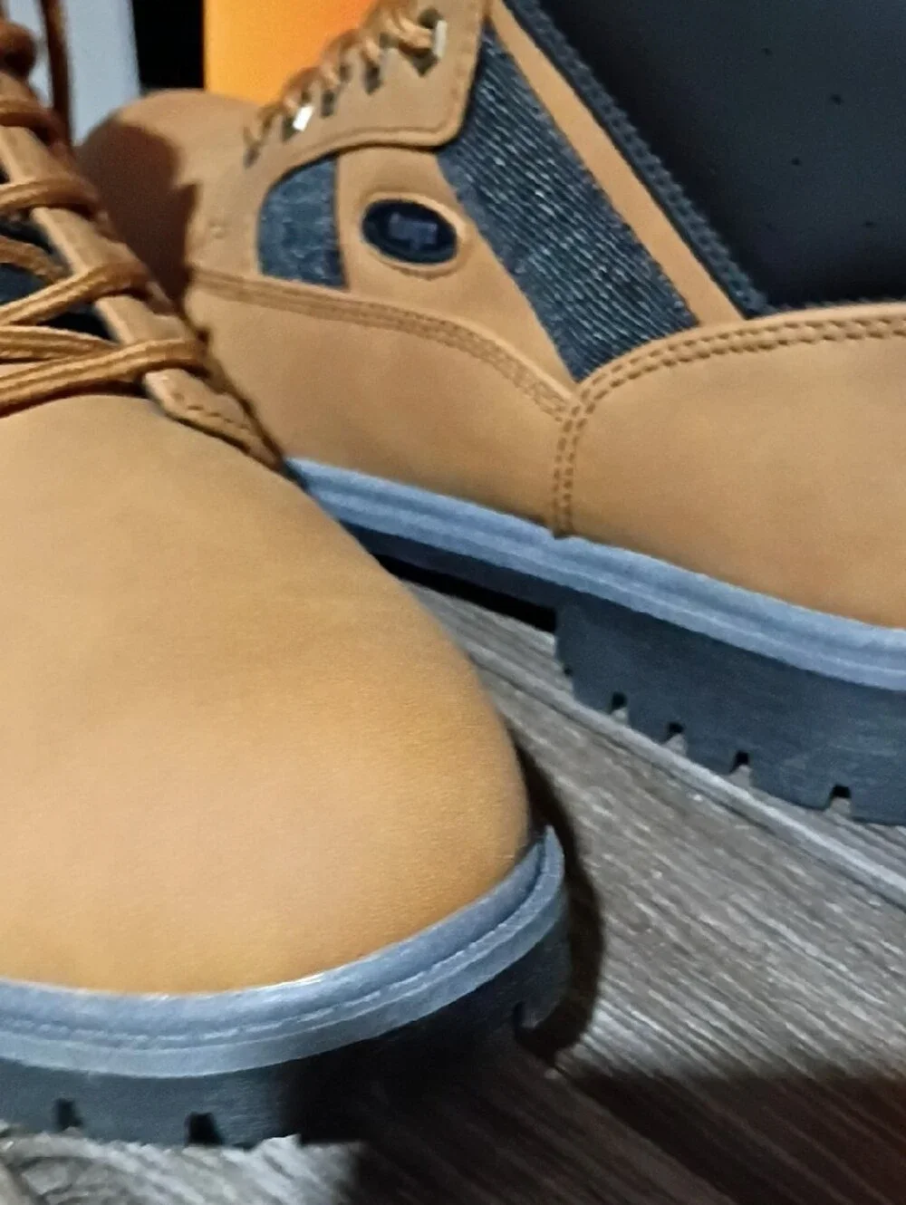 Lugz Men's Tan and Black Lace-Up Work Boots